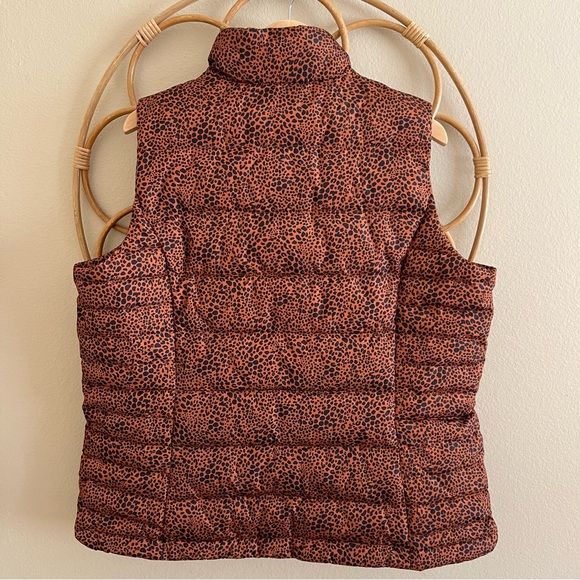 Lands’ End Down Puffer Vest Caramel Leopard Print Like New - Picture 2 of 16